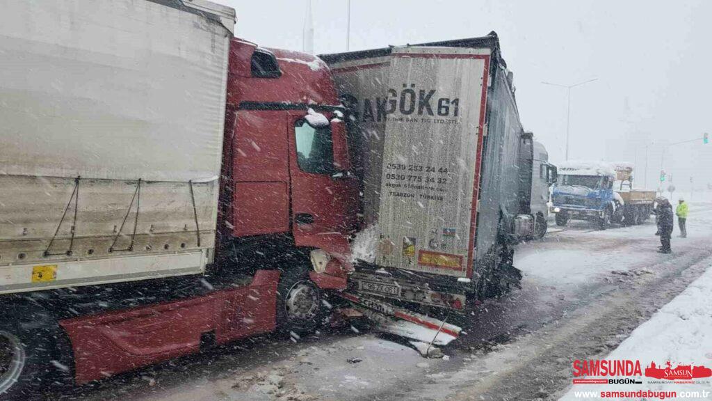 Samsun’da Zincirleme Kaza: 4 Tır ve 1 Minibüs Karıştı