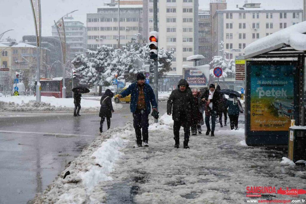 Samsun’da Sibirya Soğukları Etkisini Sürdürüyor